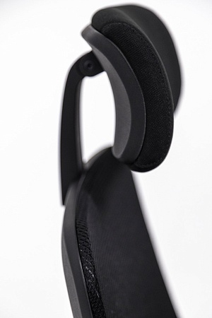 Кресло руков. с подг  AS+ ЧЕРНЫЙ-АЛЮМ Carot E Alum 3D Black headrest